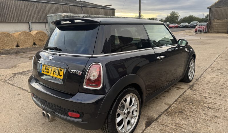 SOLD! 2008 mini cooper S 1.6 petrol full