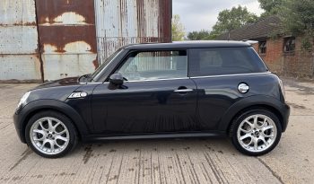 SOLD! 2008 mini cooper S 1.6 petrol full