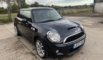 SOLD! 2008 mini cooper S 1.6 petrol full
