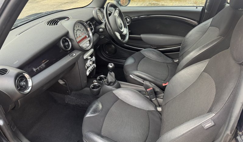 SOLD! 2008 mini cooper S 1.6 petrol full